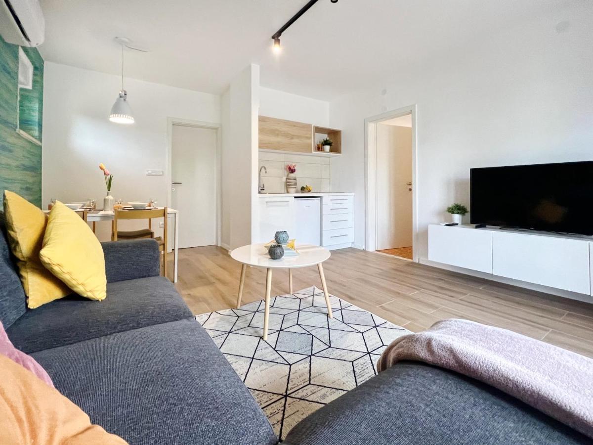 Apartments Valerian Novigrad  Ngoại thất bức ảnh
