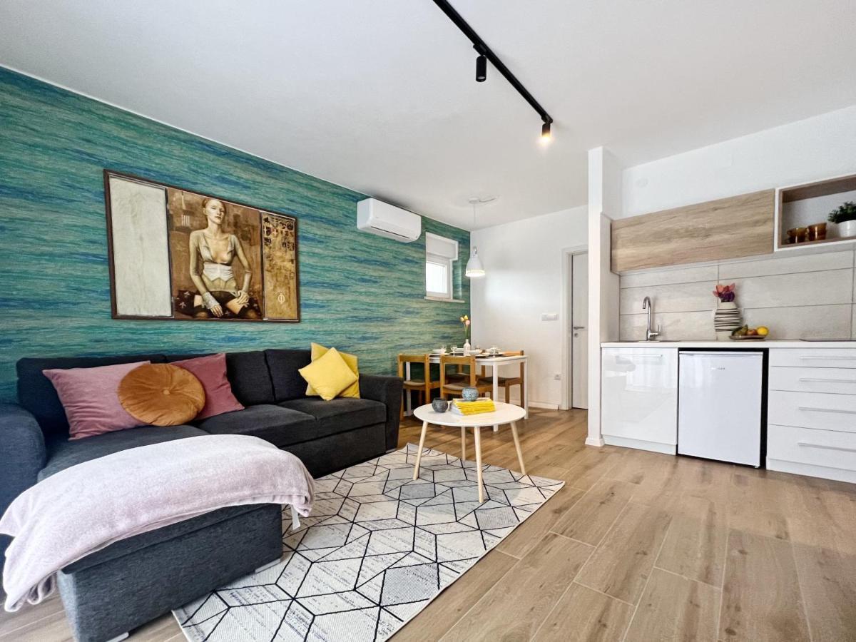 Apartments Valerian Novigrad  Ngoại thất bức ảnh