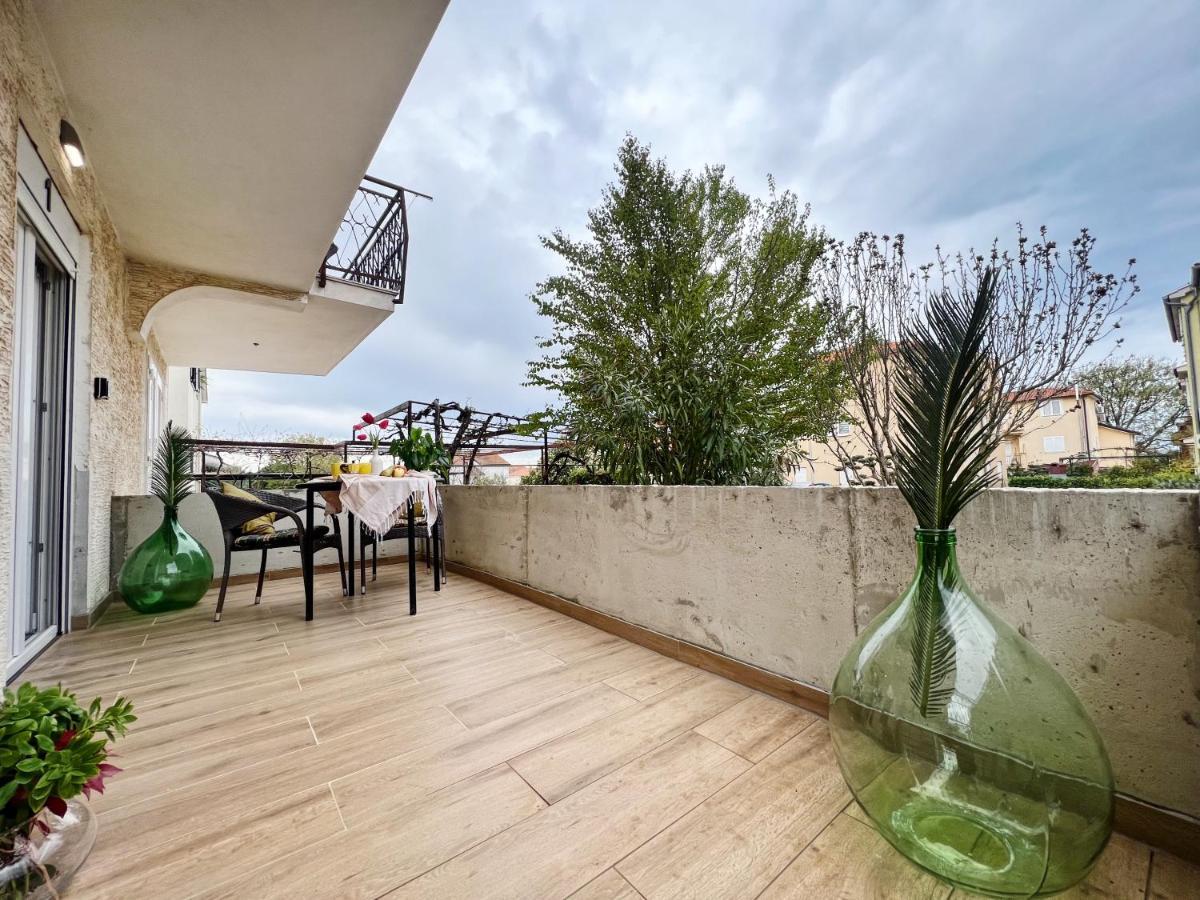 Apartments Valerian Novigrad  Ngoại thất bức ảnh