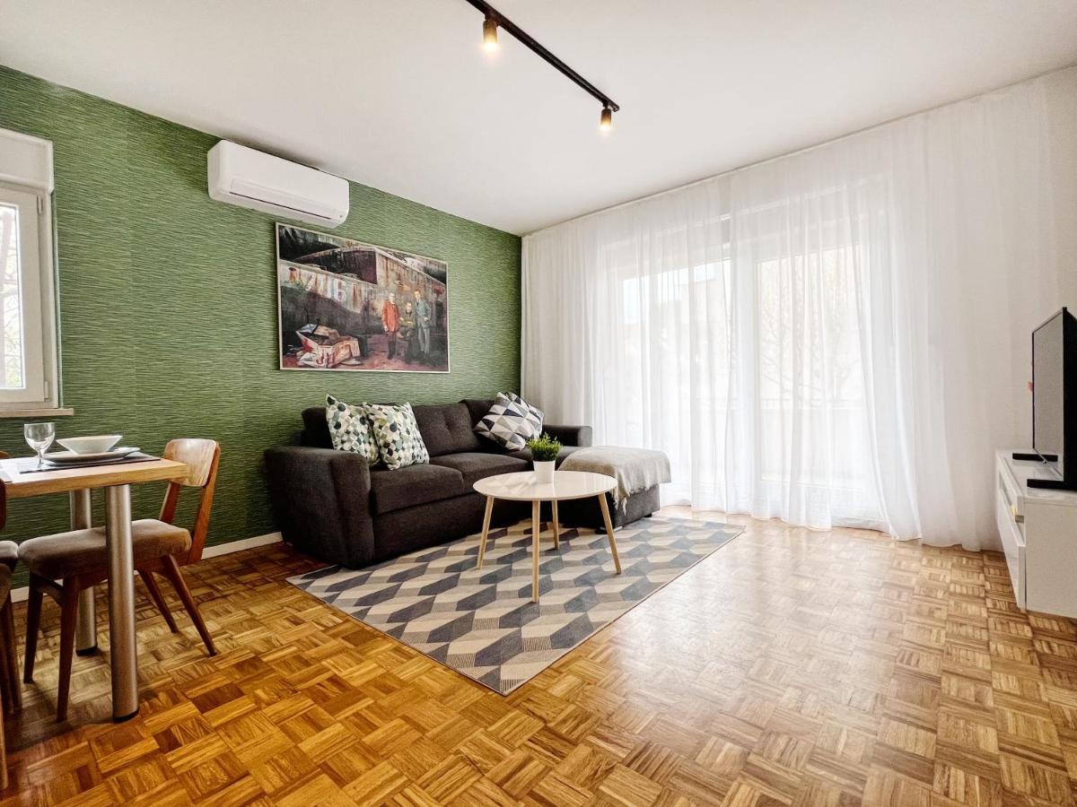 Apartments Valerian Novigrad  Ngoại thất bức ảnh