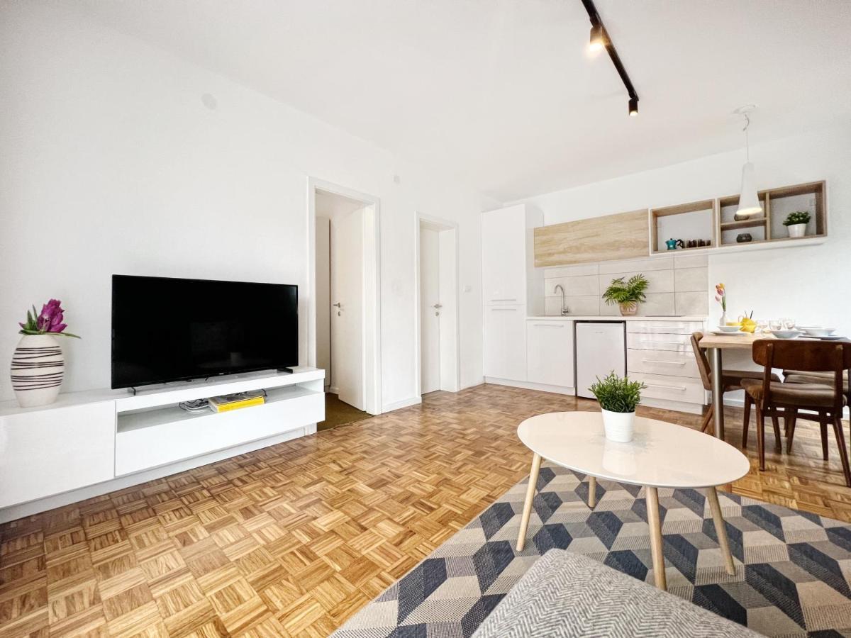 Apartments Valerian Novigrad  Ngoại thất bức ảnh