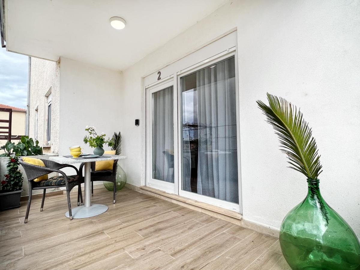 Apartments Valerian Novigrad  Ngoại thất bức ảnh