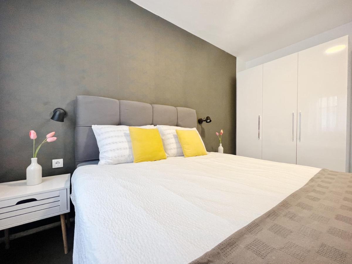 Apartments Valerian Novigrad  Ngoại thất bức ảnh