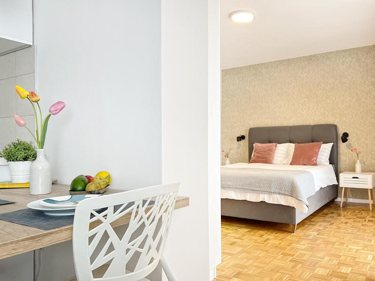 Apartments Valerian Novigrad  Ngoại thất bức ảnh