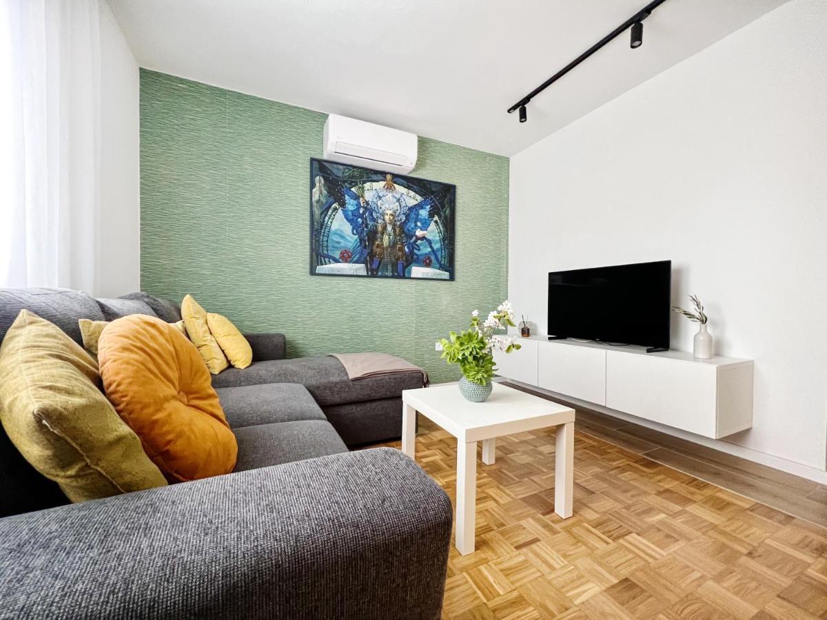 Apartments Valerian Novigrad  Ngoại thất bức ảnh