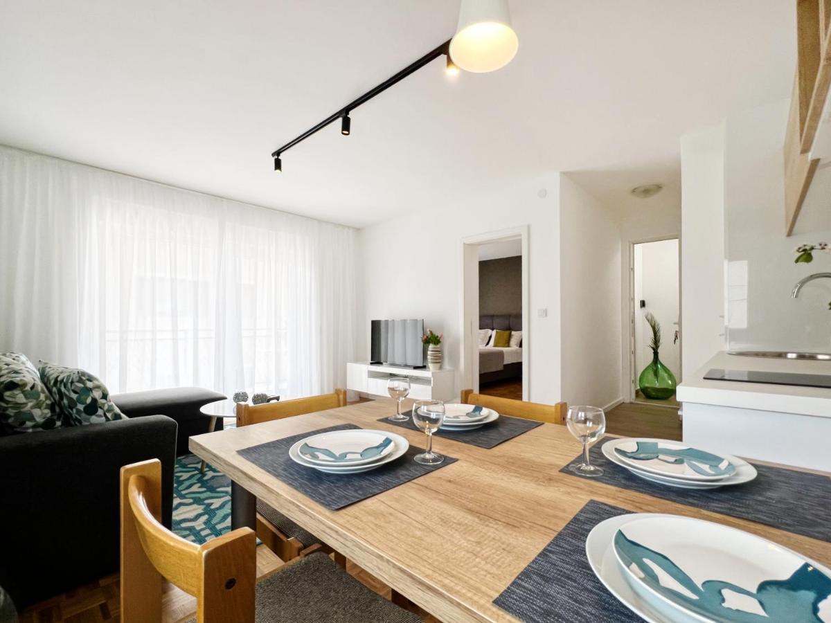 Apartments Valerian Novigrad  Ngoại thất bức ảnh