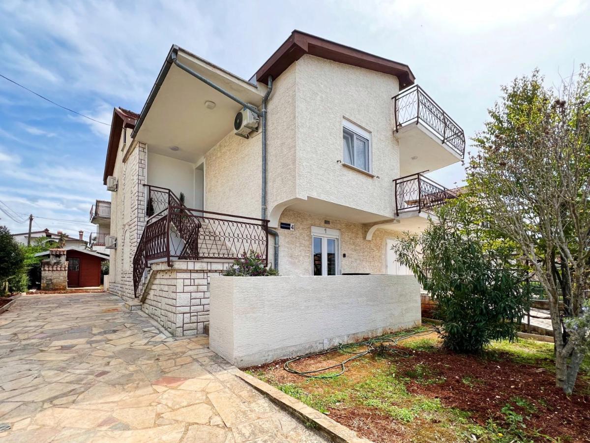 Apartments Valerian Novigrad  Ngoại thất bức ảnh